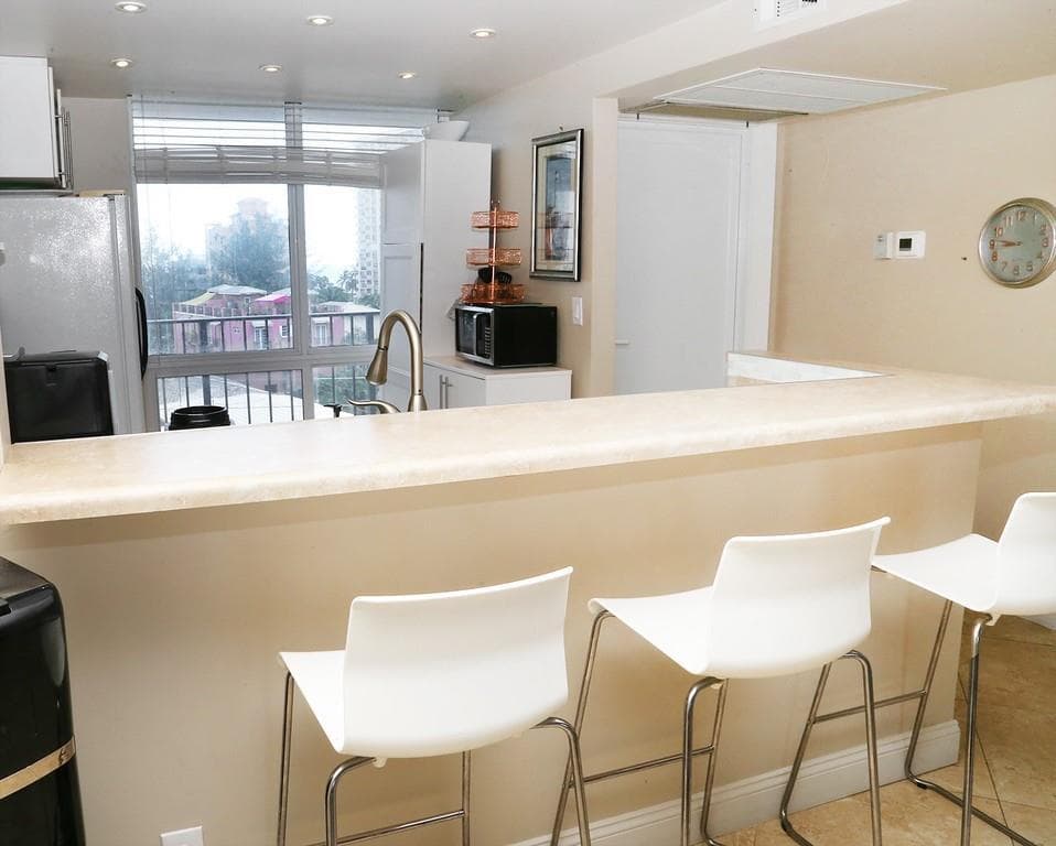521 N Riverside Drive 602 photo 14