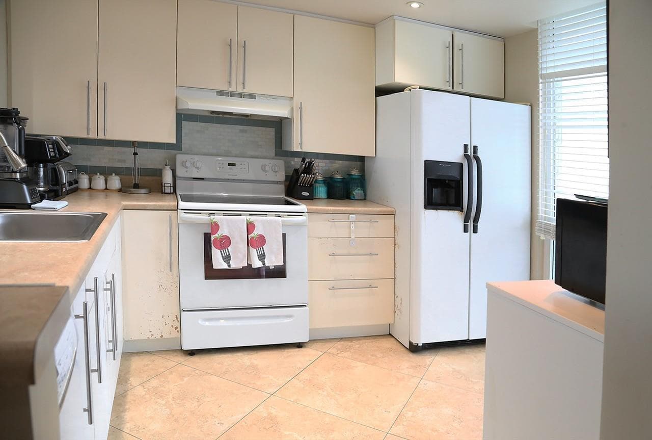 521 N Riverside Drive 602 photo 15