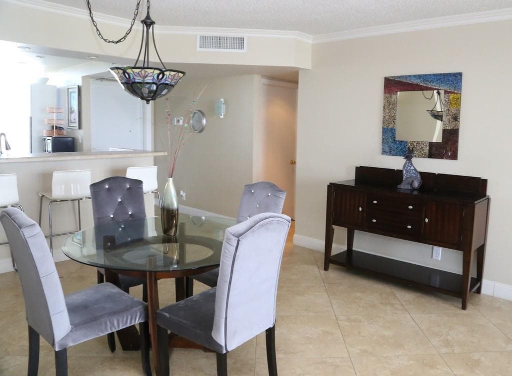 521 N Riverside Drive 602 photo 21