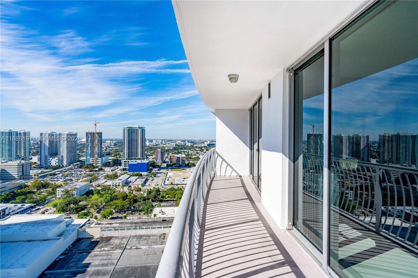 1750 N Bayshore Dr 3410 photo 23