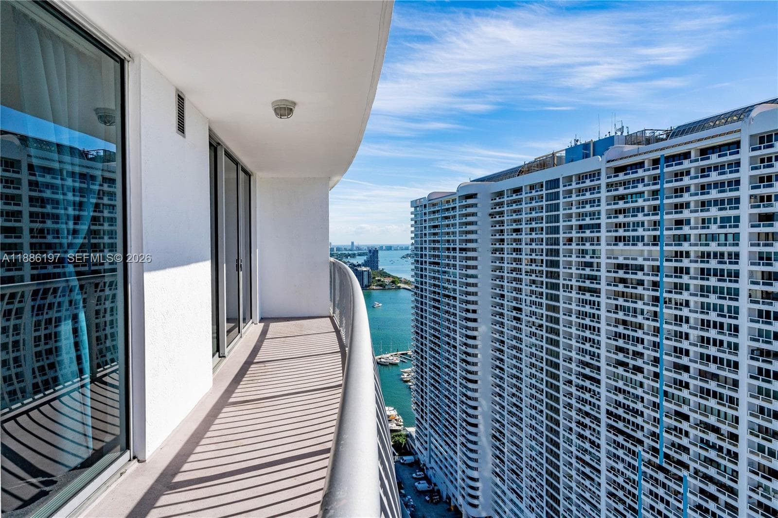 1750 N Bayshore Dr 3410 photo 16