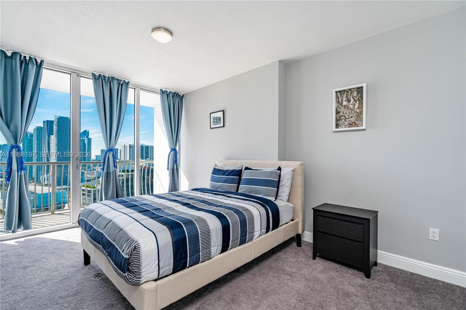 1750 N Bayshore Dr 3410 photo 19