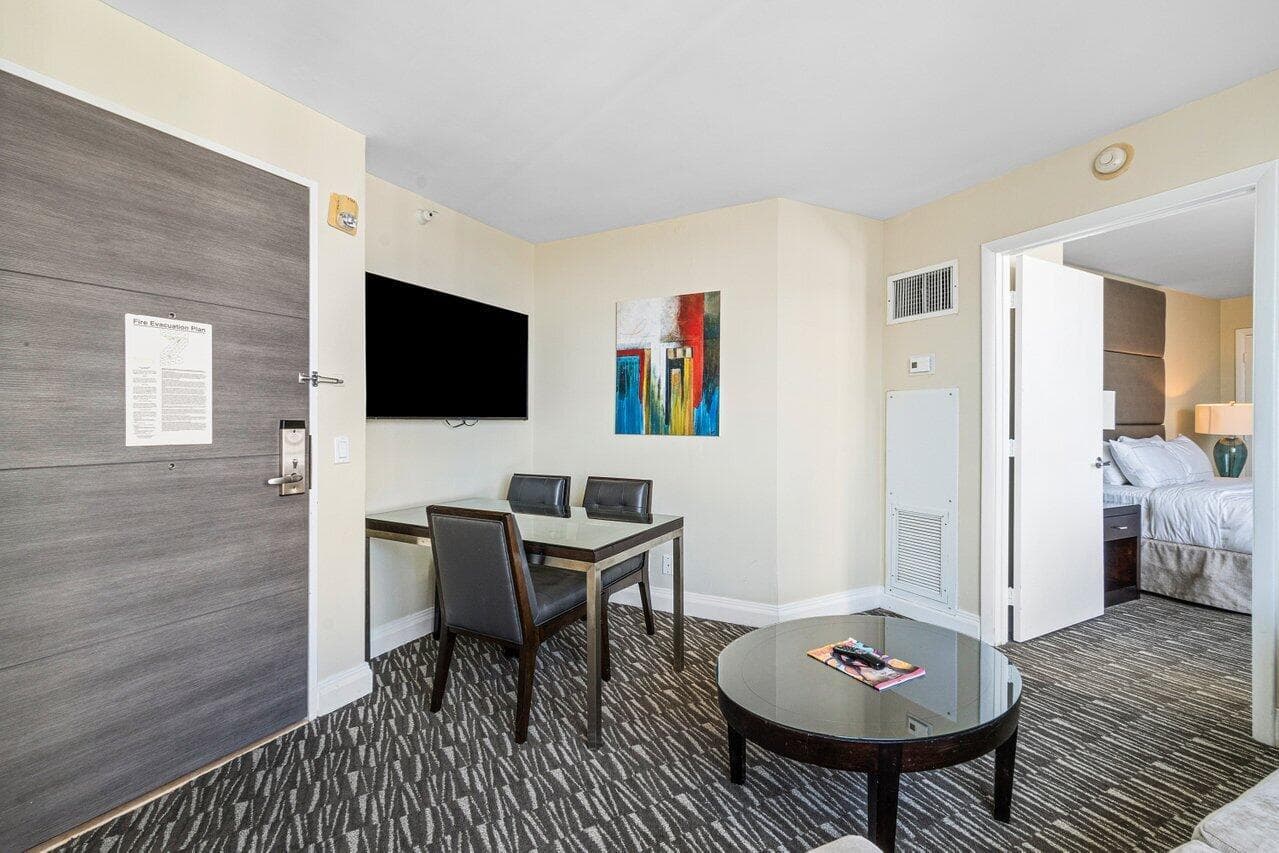 2670 E Sunrise Boulevard 1202 photo 6