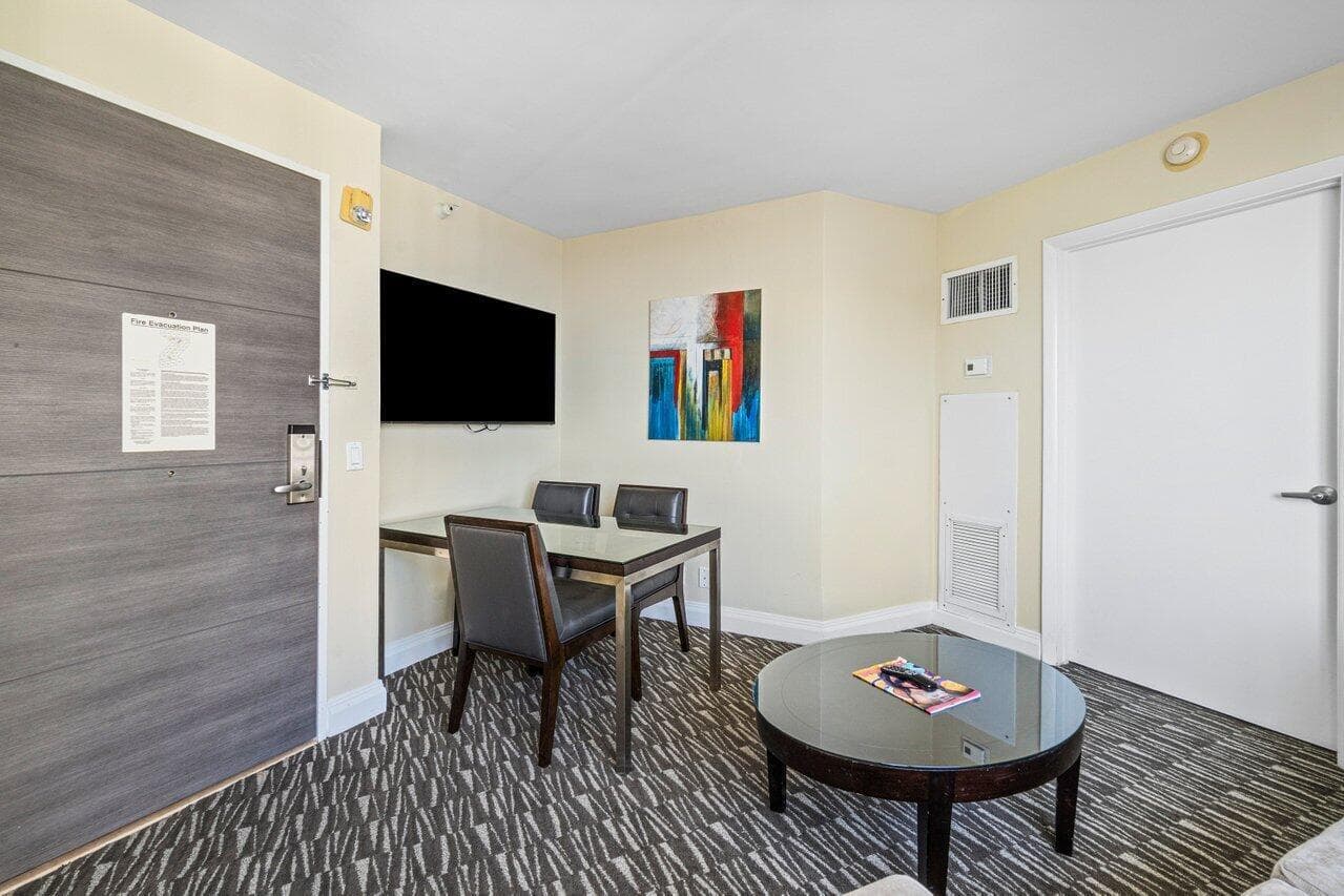 2670 E Sunrise Boulevard 1202 photo 7