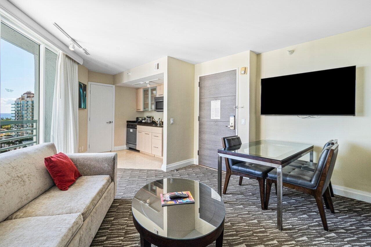 2670 E Sunrise Boulevard 1202 photo 9