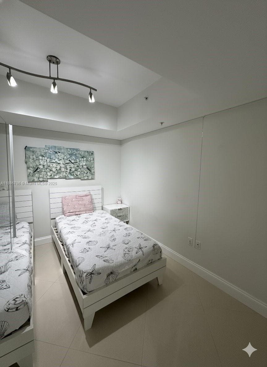 16699 Collins Ave 1806 photo 13