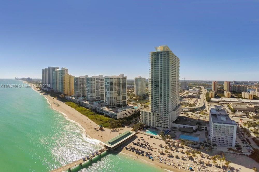 16699 Collins Ave 1806 photo 3