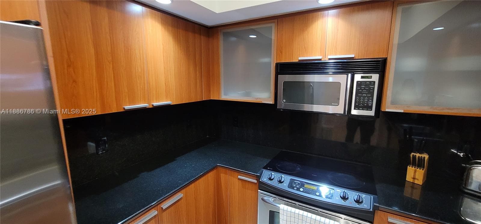 16699 Collins Ave 1806 photo 4