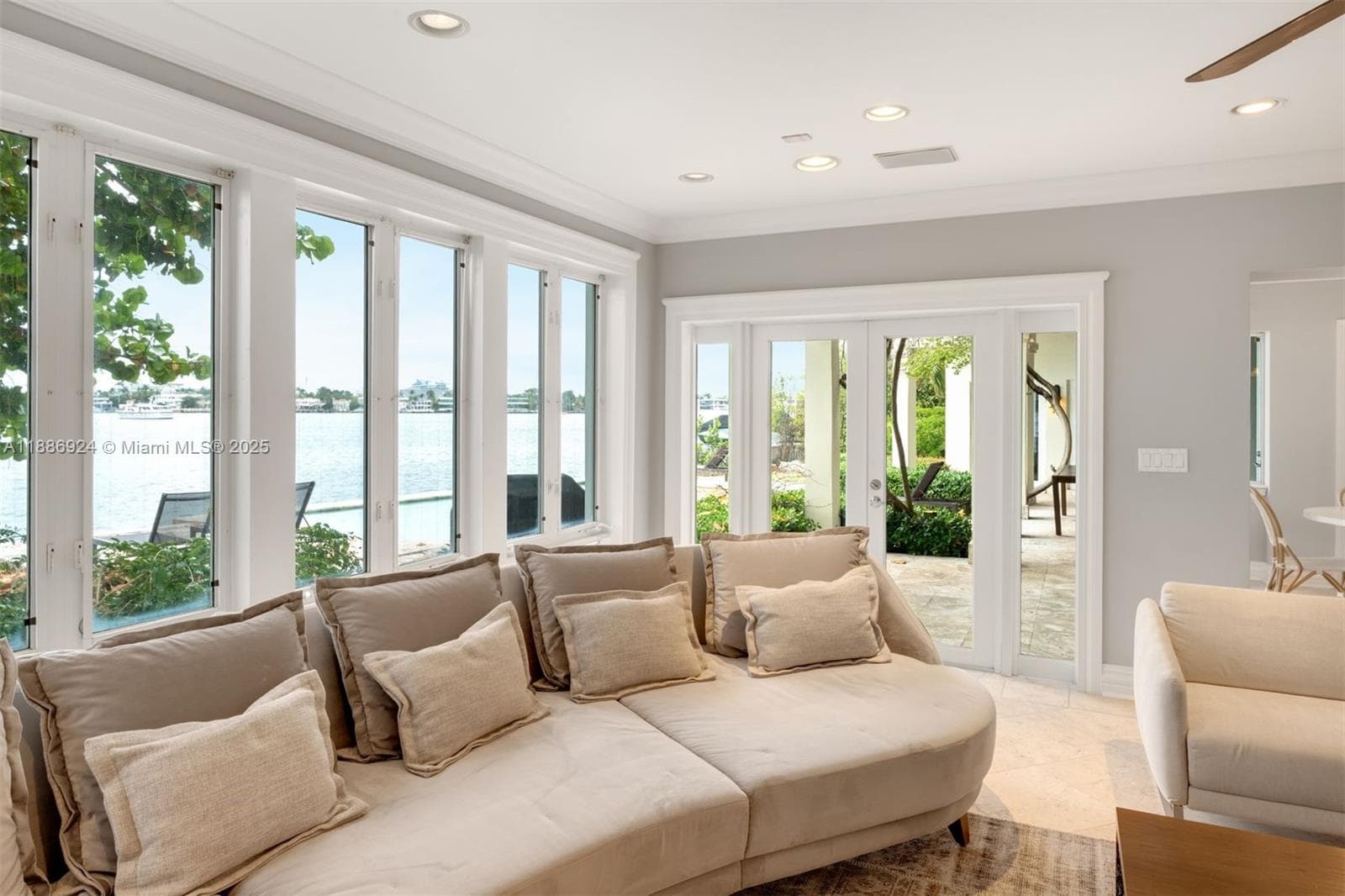 11 Rivo Alto Dr photo 7