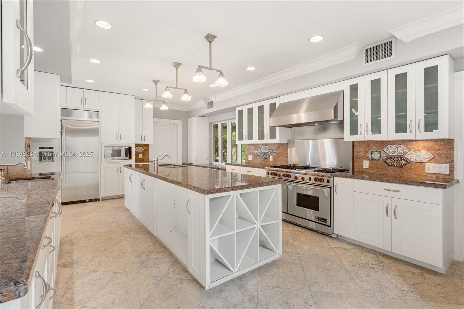 11 Rivo Alto Dr photo 5