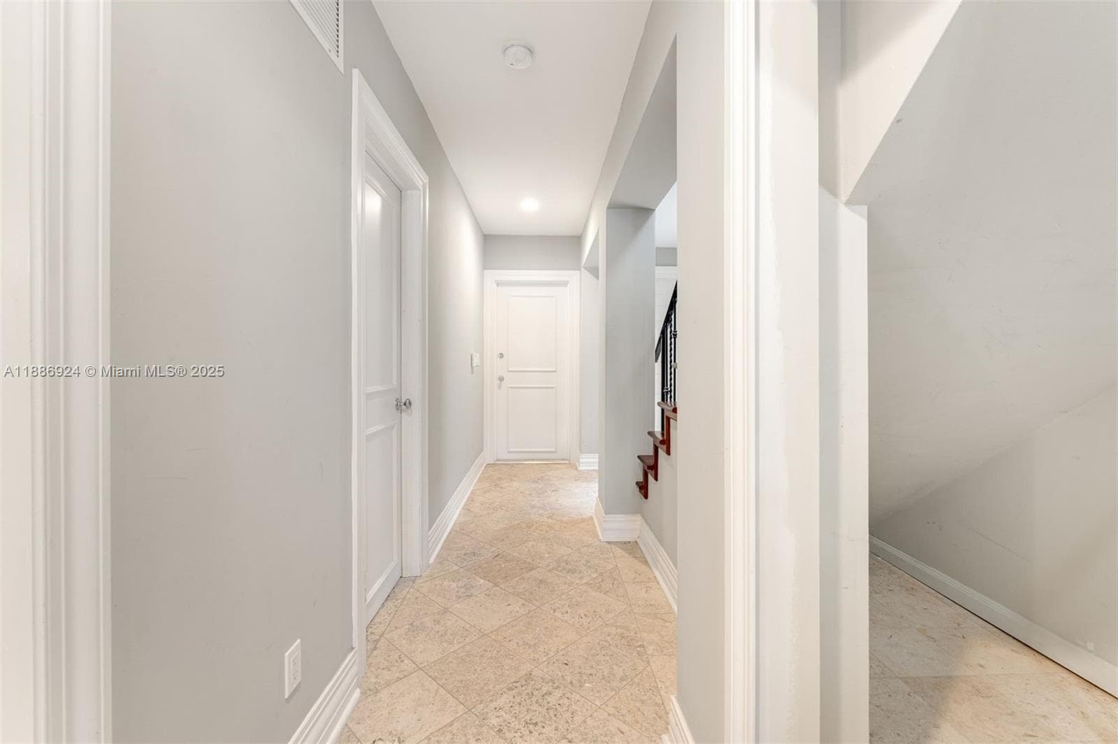 11 E Rivo Alto Dr photo 21