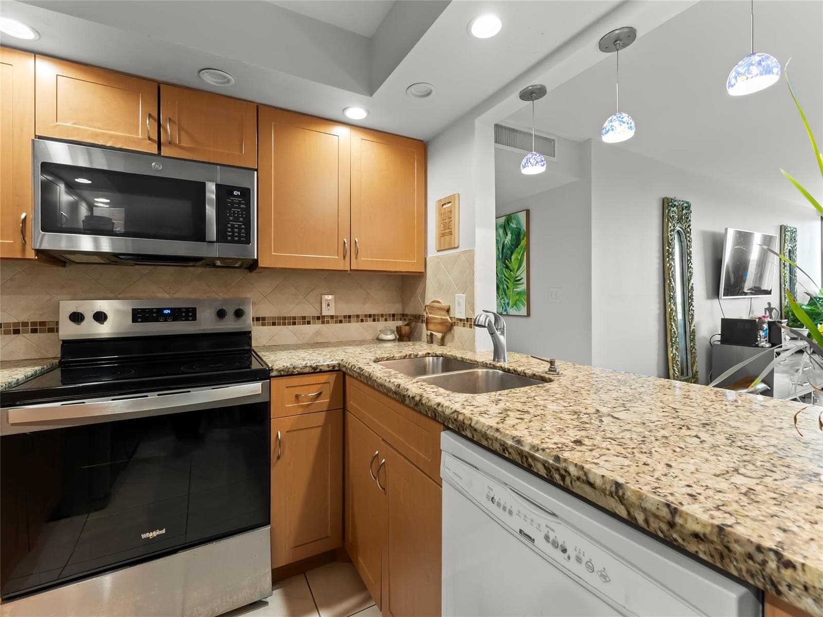 1301 River Reach Drive 515 photo 14