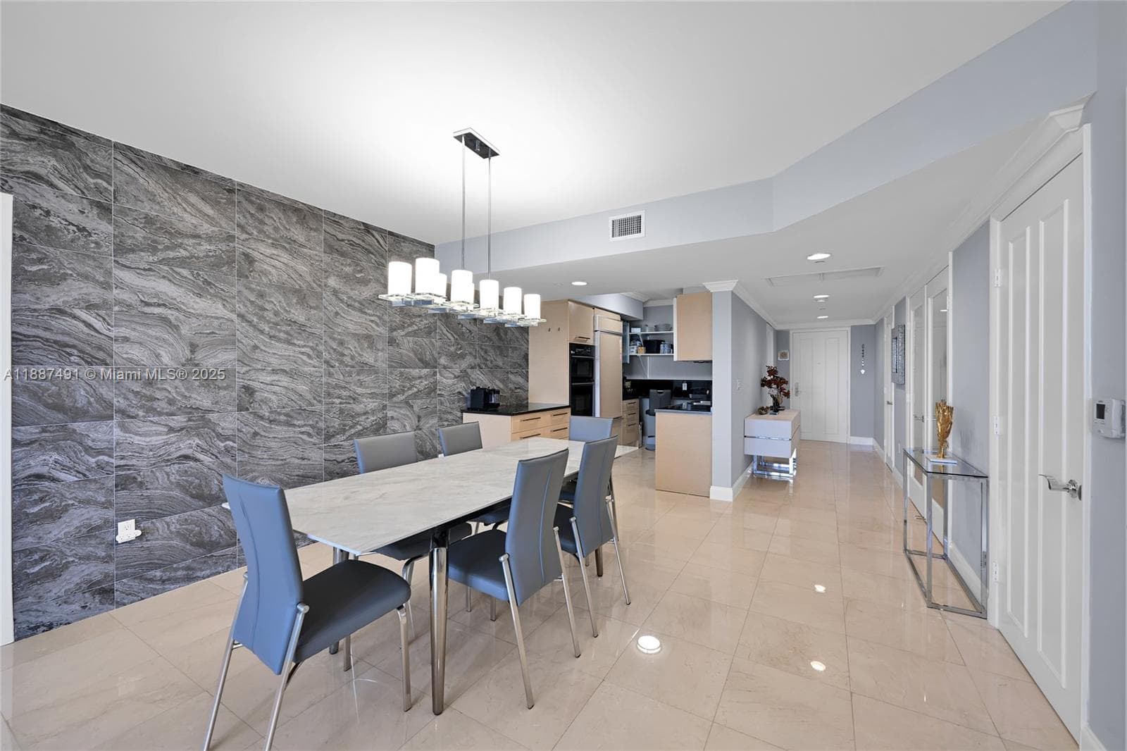 1850 S OCEAN DR 1507 photo 1
