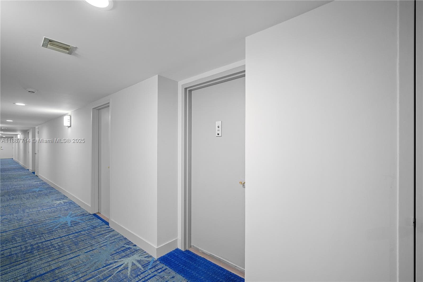 1160 N Federal Hwy 1018 photo 5