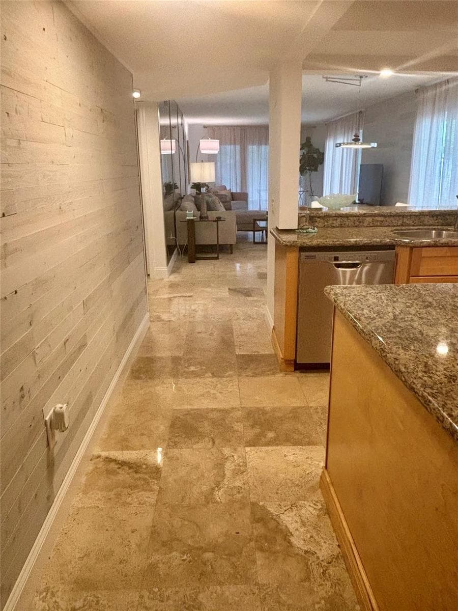 10980 S Ocean Drive 114 photo 2