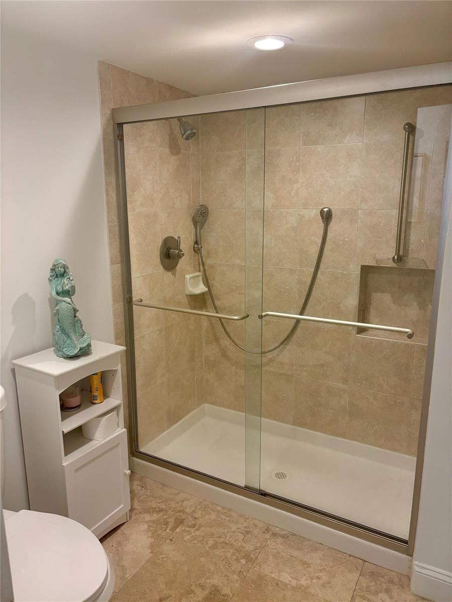 10980 S Ocean Drive 114 photo 9