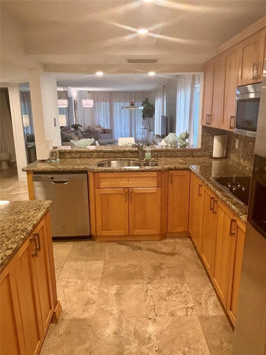 10980 S Ocean Drive 114 photo 4