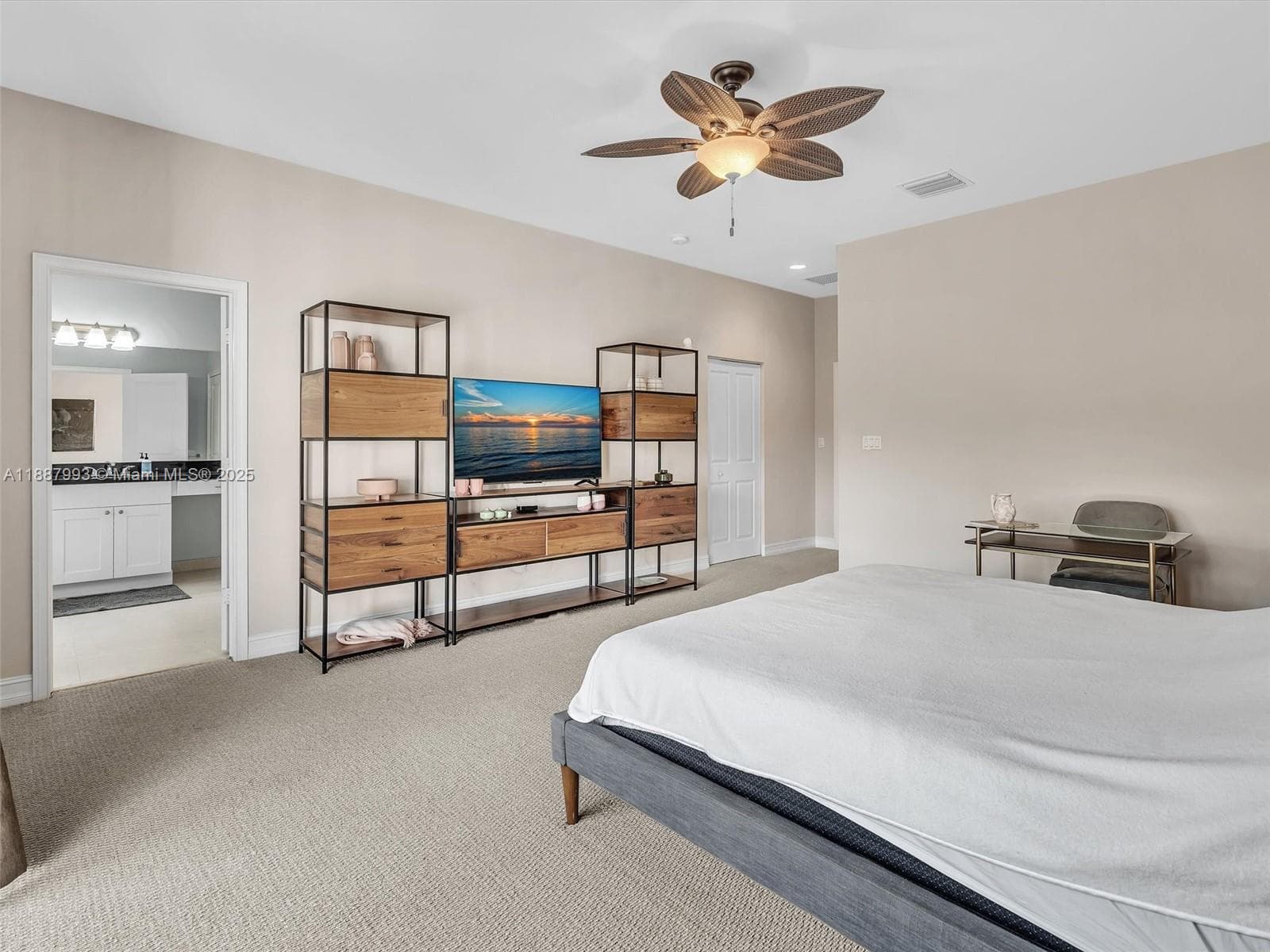 2901 Hidden Harbour St photo 16