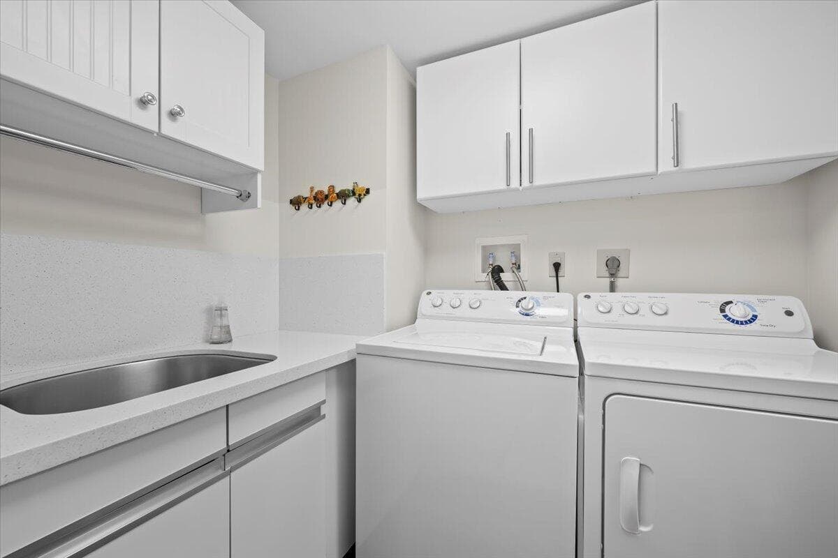 100 Lakeshore Drive 1854 photo 20