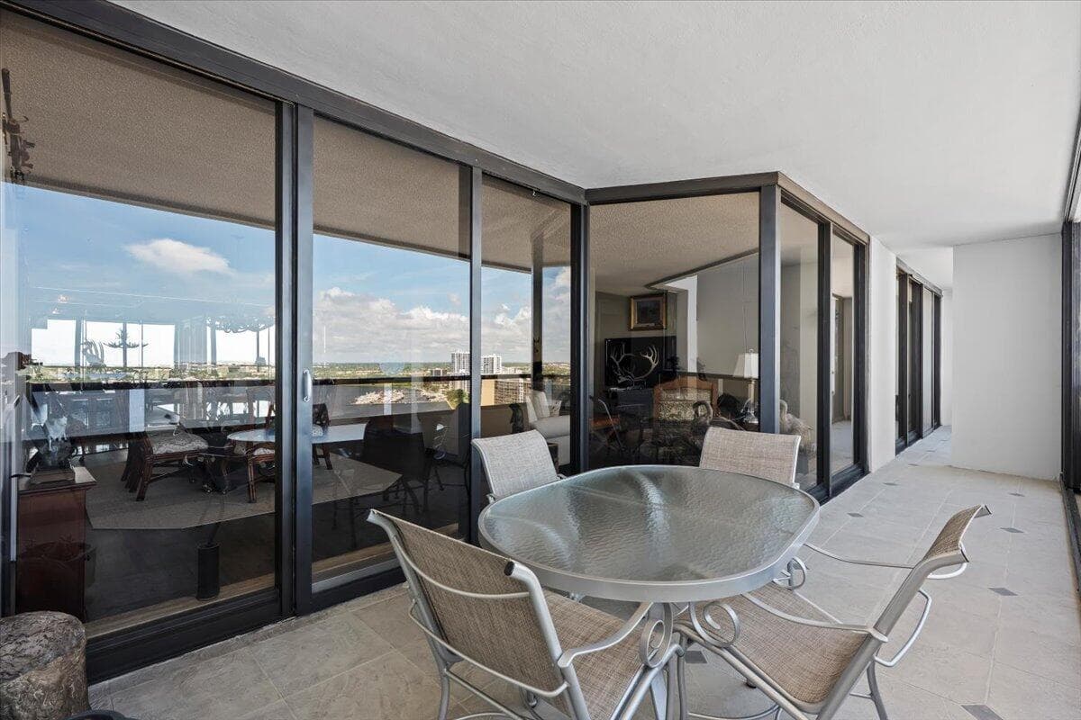 100 Lakeshore Drive 1854 photo 25