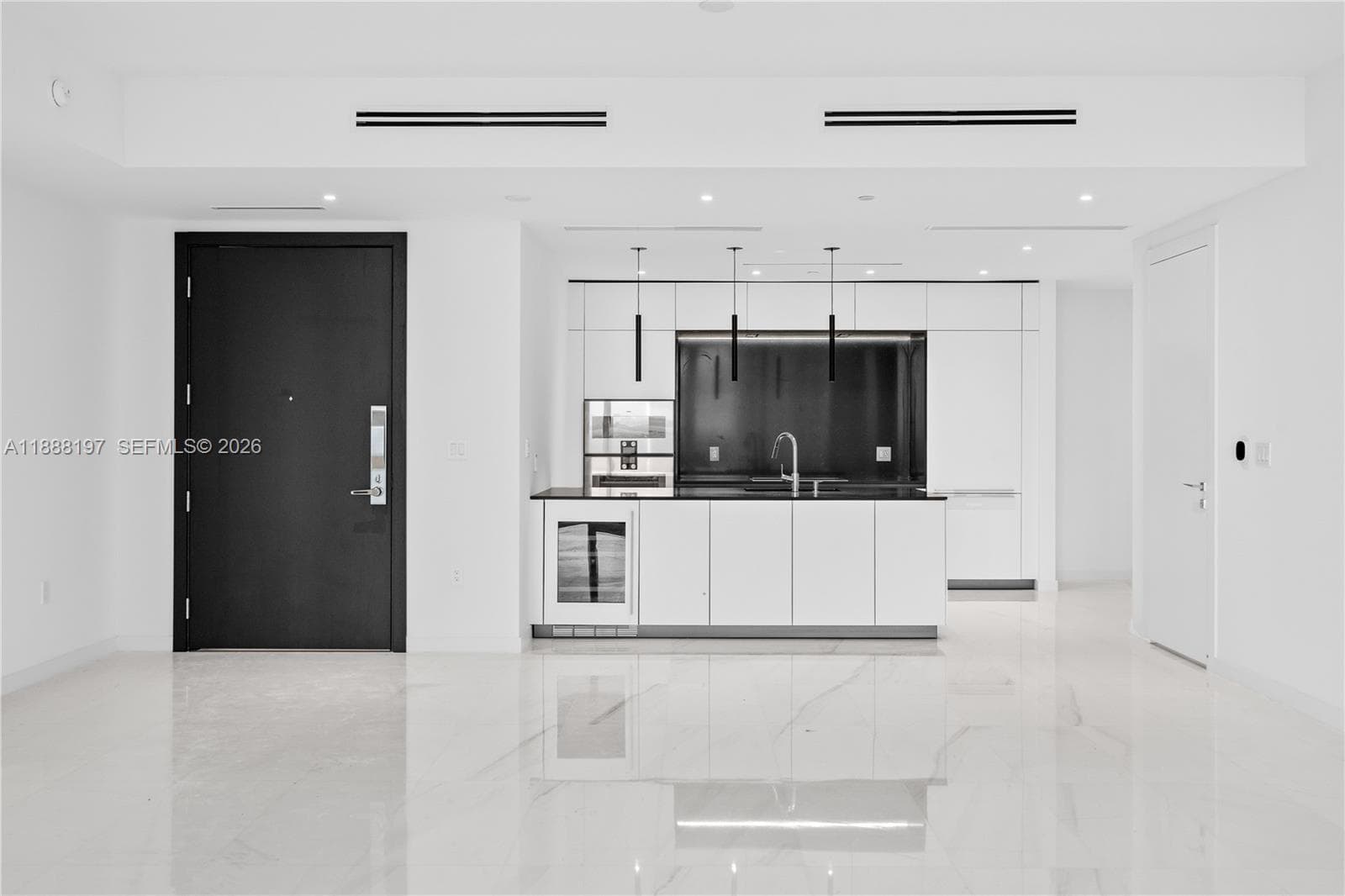 300 Biscayne Blvd Way 1103 photo 3