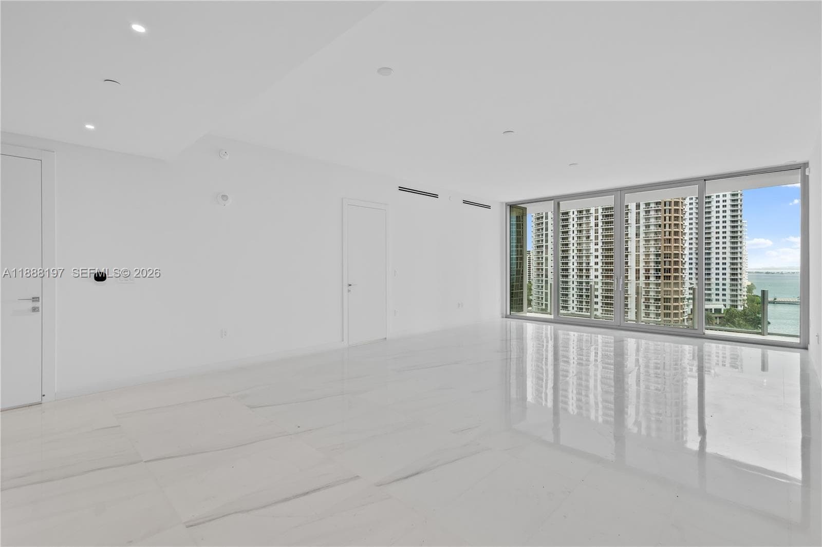 300 Biscayne Blvd Way 1103 photo 1