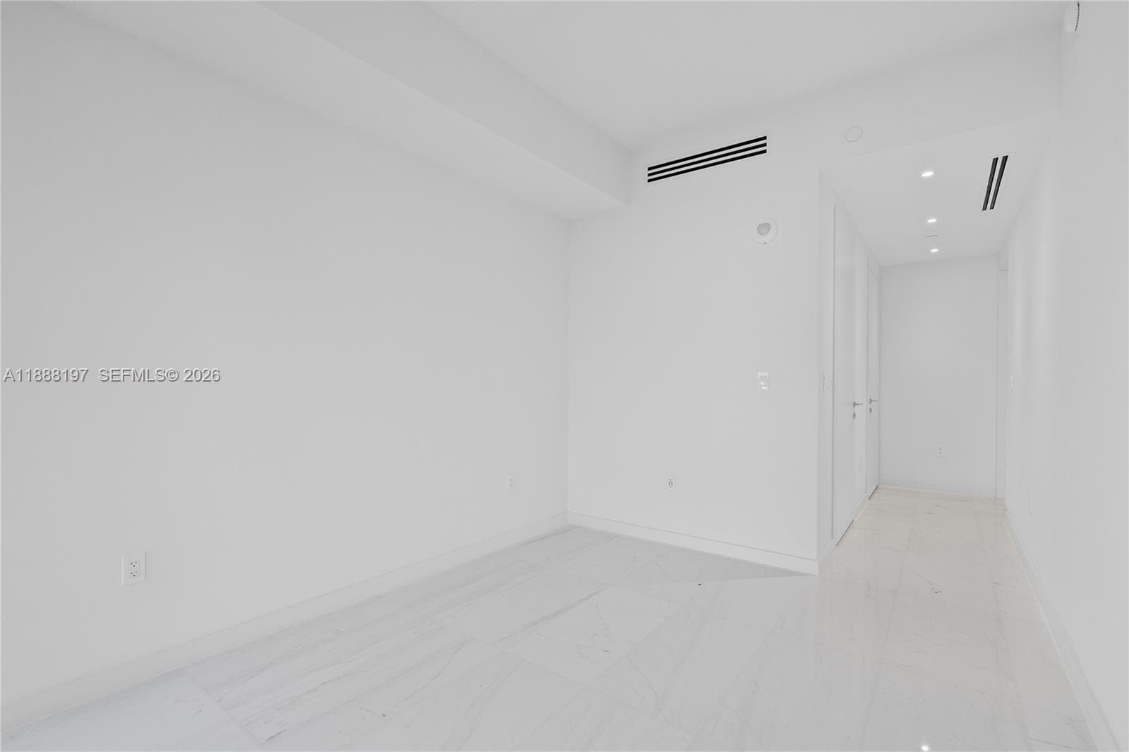 300 Biscayne Blvd Way 1103 photo 24