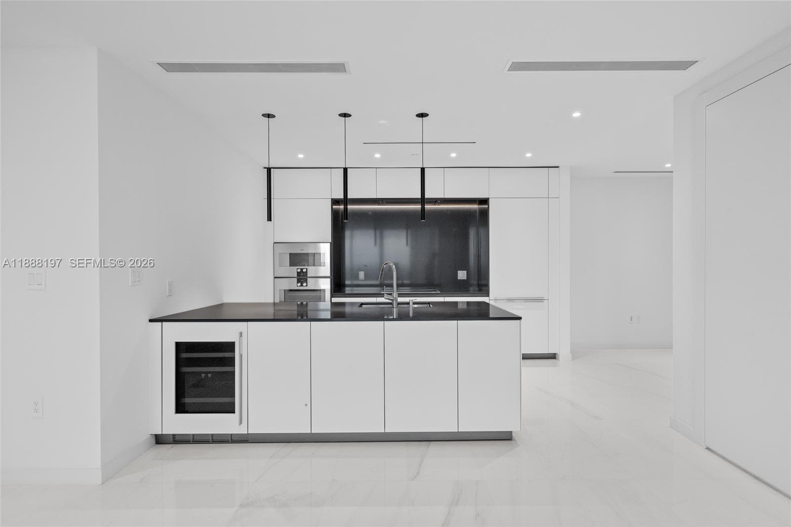 300 Biscayne Blvd Way 1103 photo 4