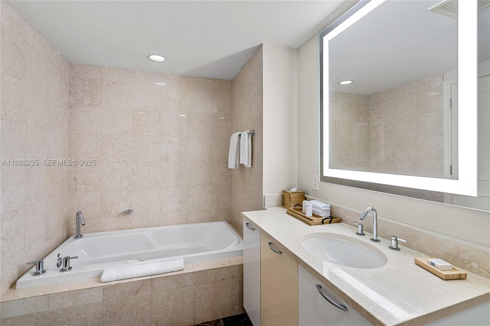 505 N Fort Lauderdale Beach Blvd 1215 photo 14