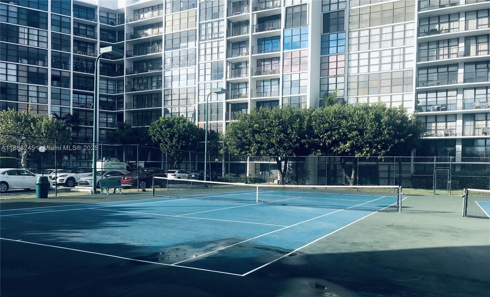 1000 Parkview Dr 627 photo 20