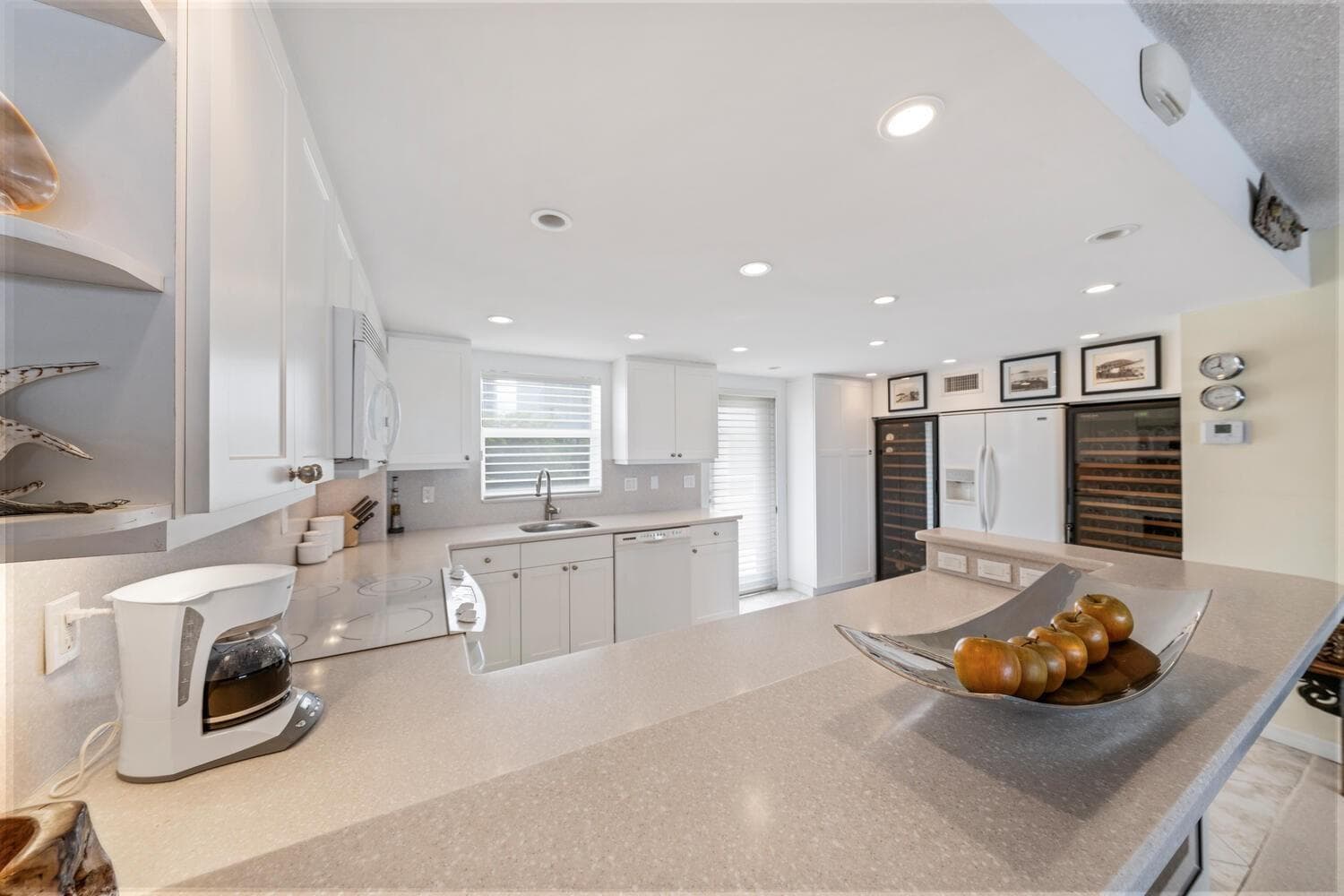 215 N Birch Road 4c photo 13