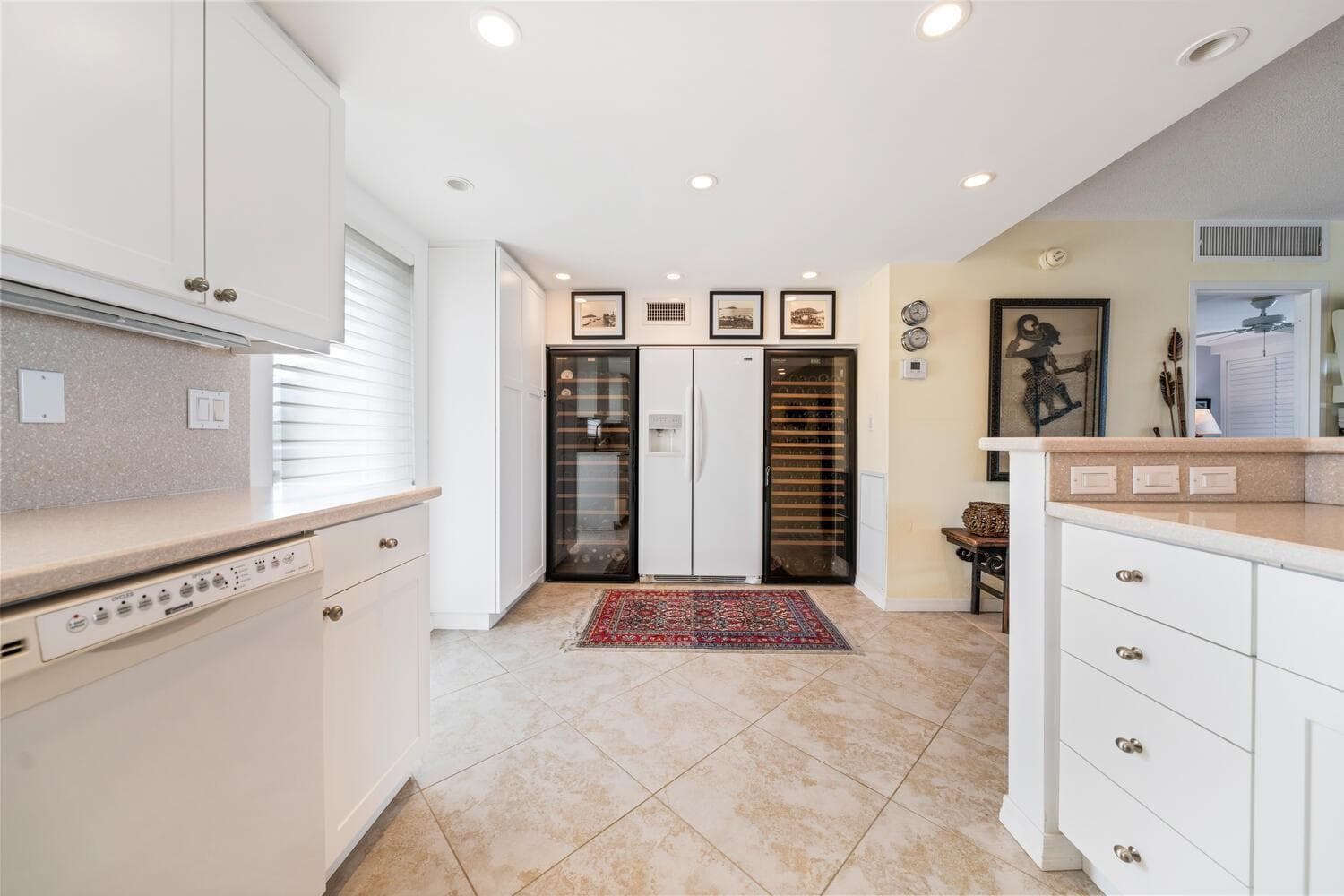 215 N Birch Road 4c photo 14