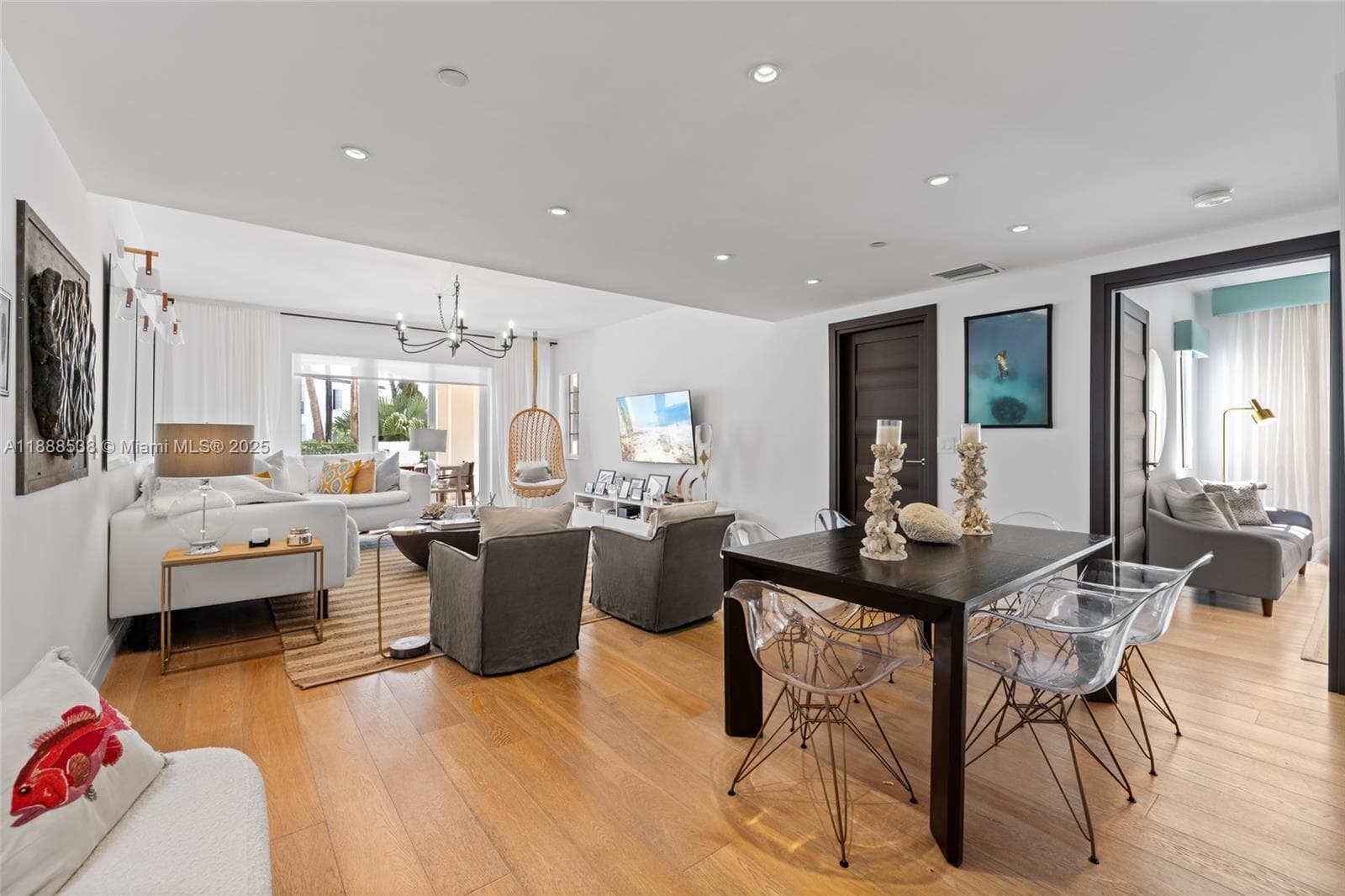 19216 Fisher Island Dr 19216 photo 8