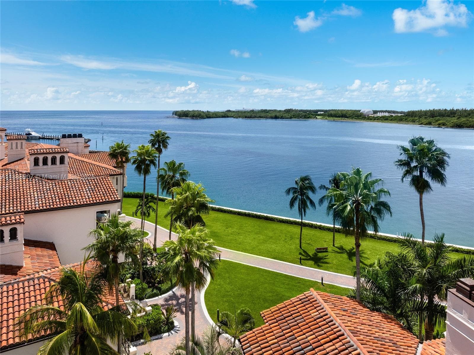 2331 Fisher Island Dr 4301 photo 8