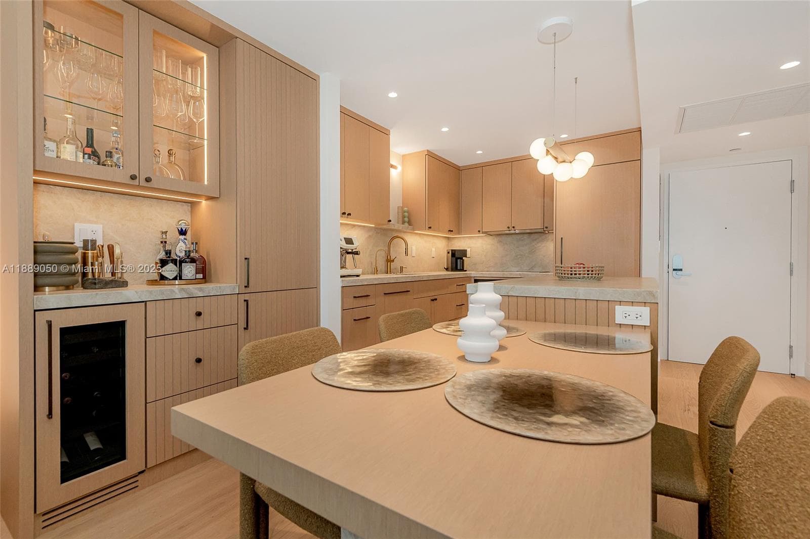 2301 Collins Ave 1527 photo 20