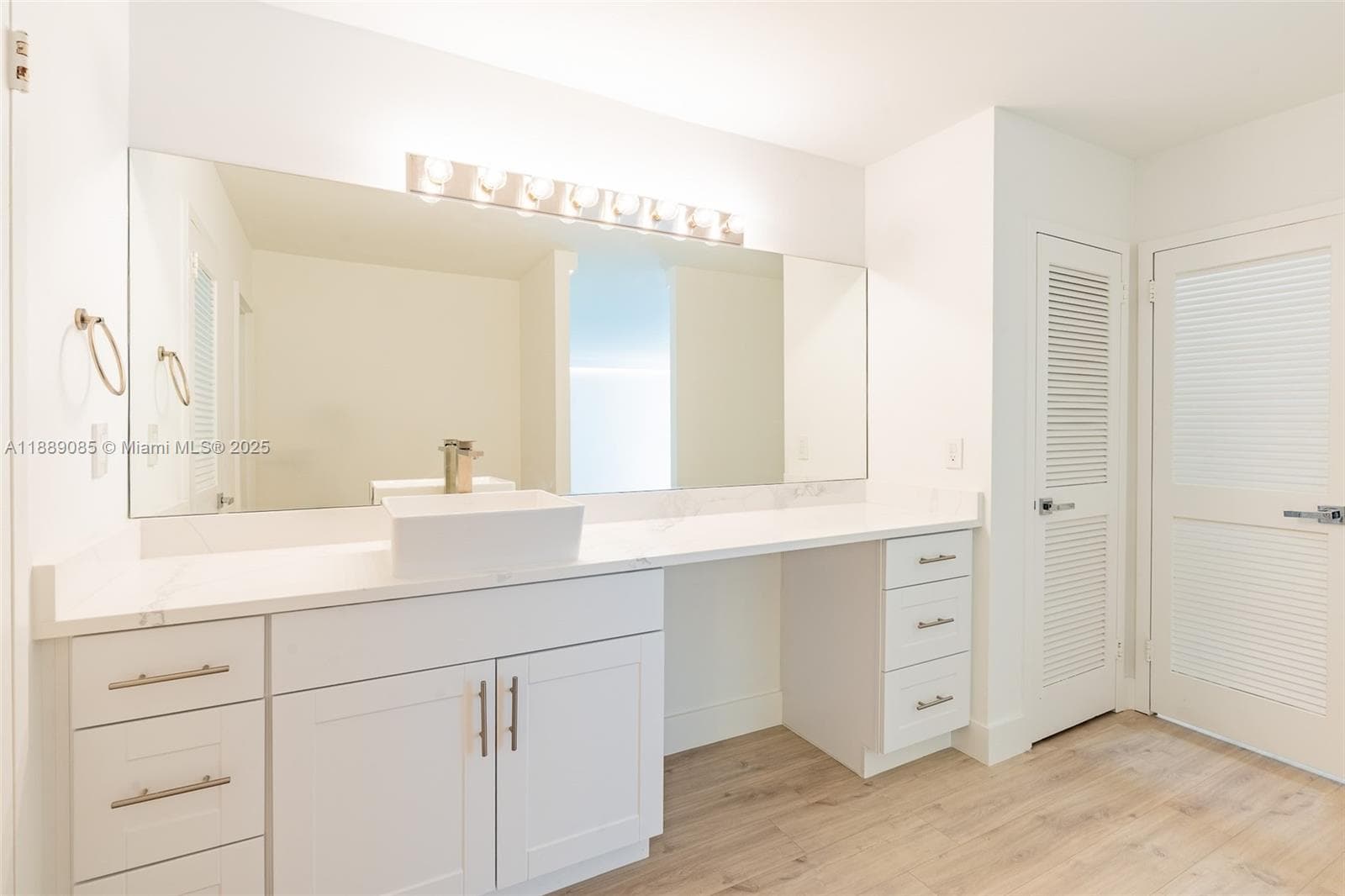 2030 S Ocean Dr 1127 photo 16