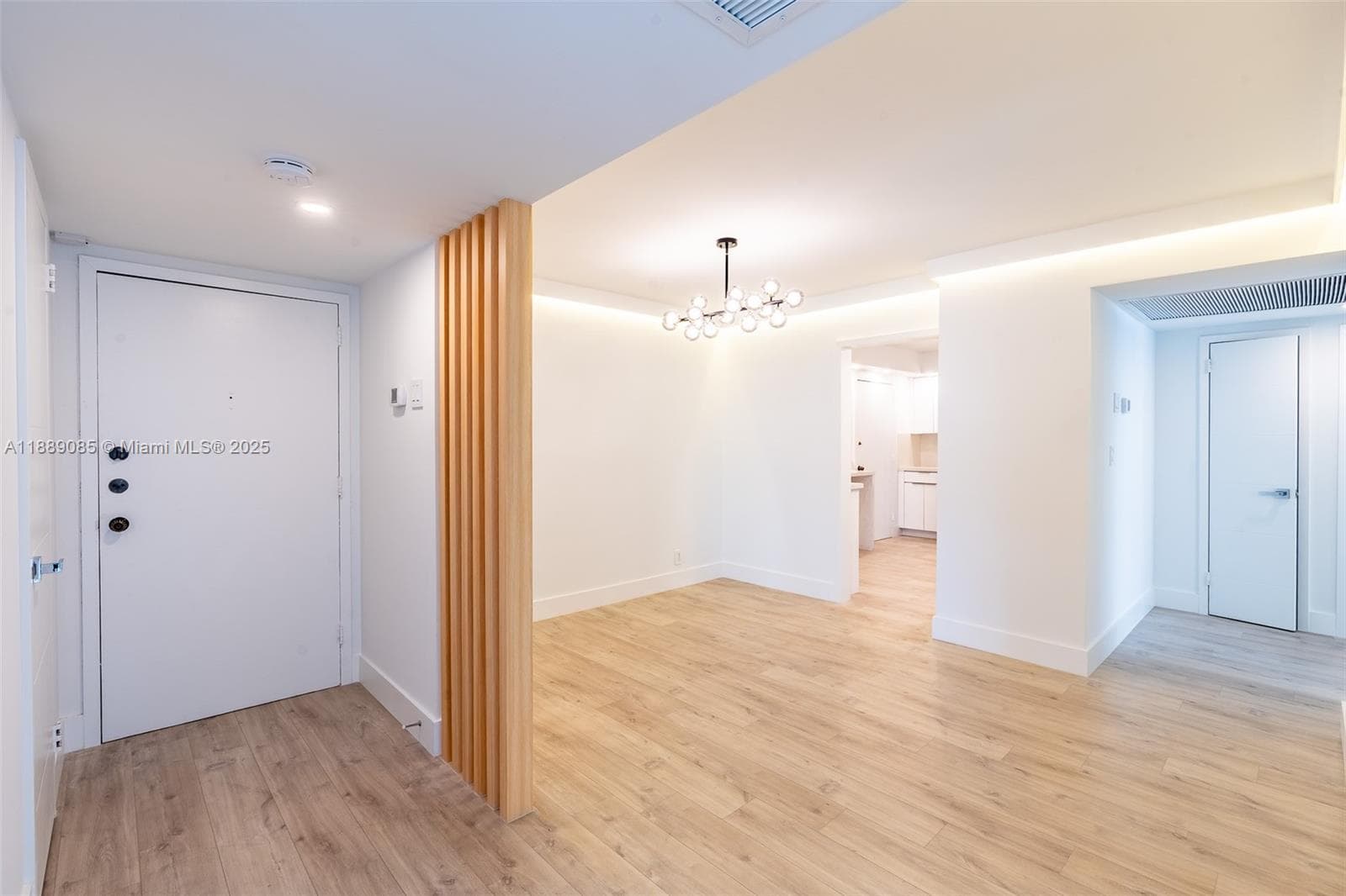 2030 S Ocean Dr 1127 photo 3