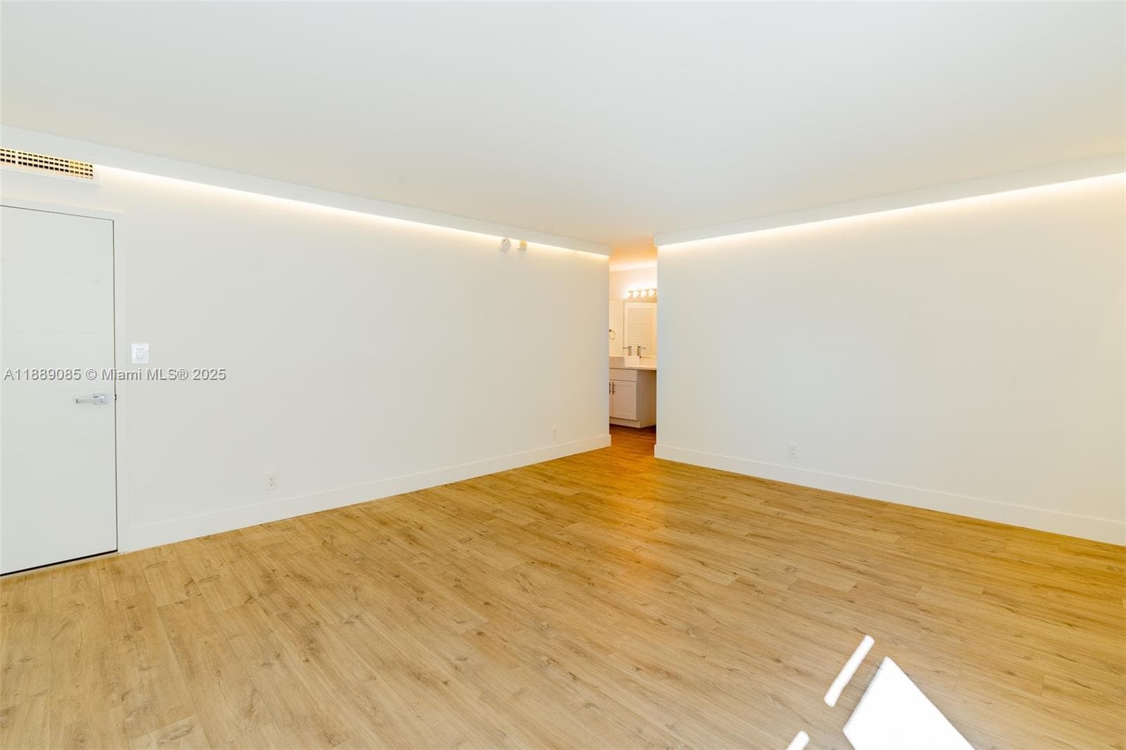 2030 S Ocean Dr 1127 photo 15