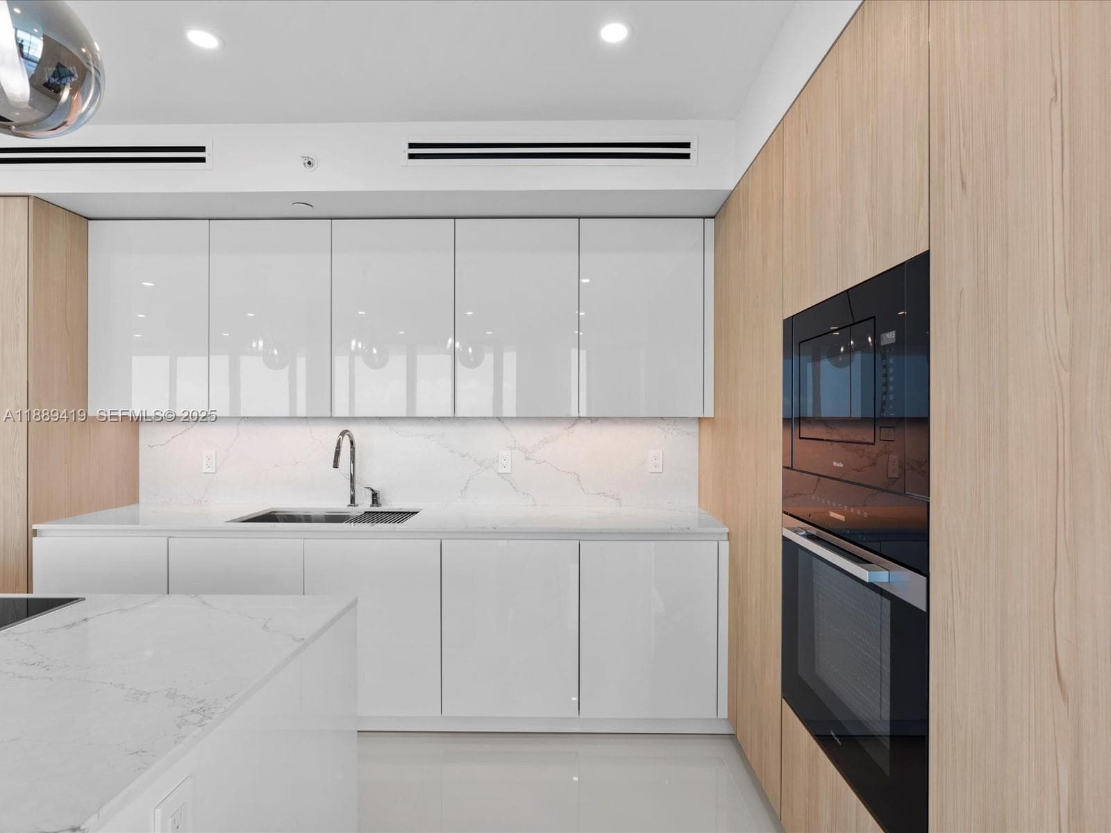3101 S Ocean Dr 1608 photo 15