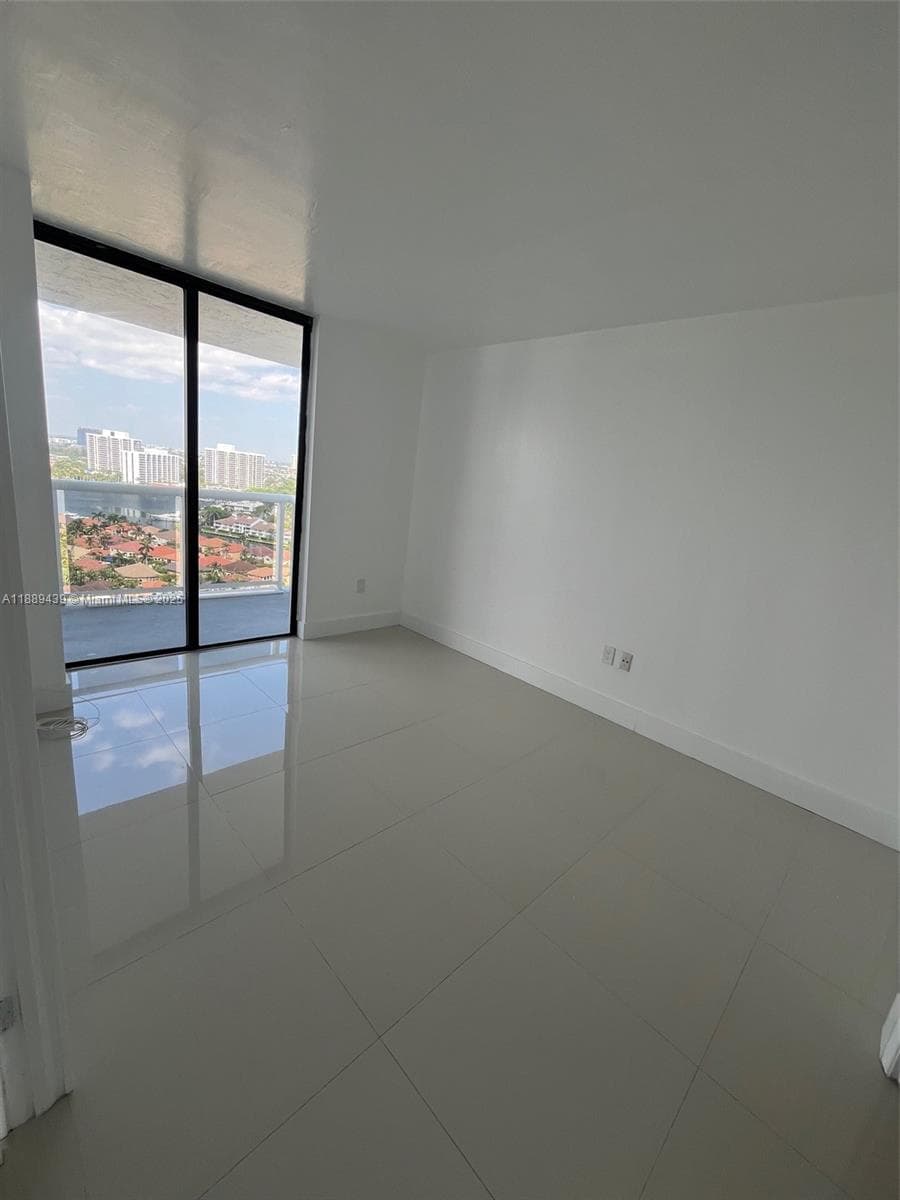 20505 Country Club Dr 2132 photo 7