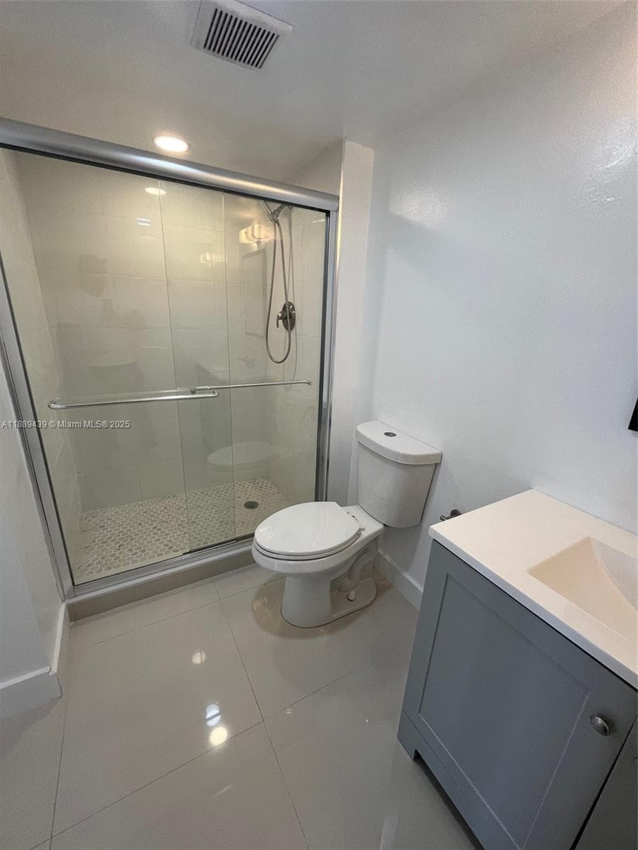 20505 Country Club Dr 2132 photo 11