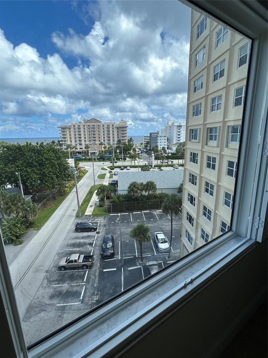 1200 Hibiscus Avenue 702 photo 18
