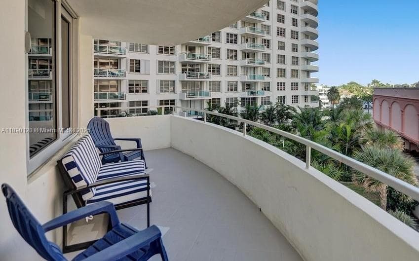 5161 Collins Ave 412 photo 20