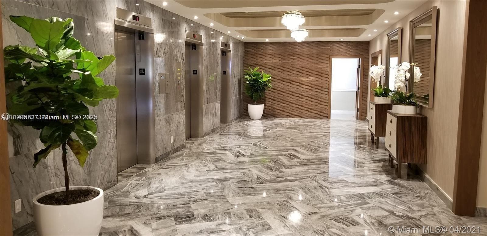 5401 Collins Ave 1530 photo 12