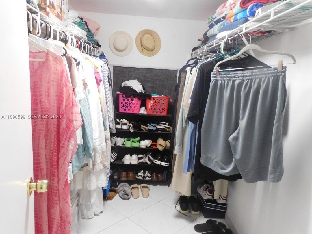 5005 Collins Ave 322 photo 11