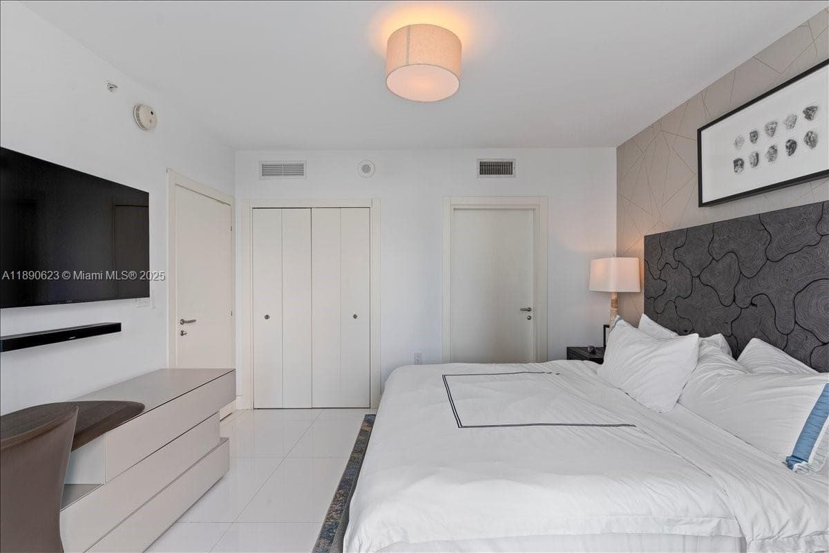 200 Biscayne Boulevard Way 3608 photo 20
