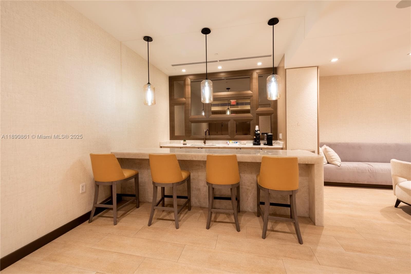 606 photo 23