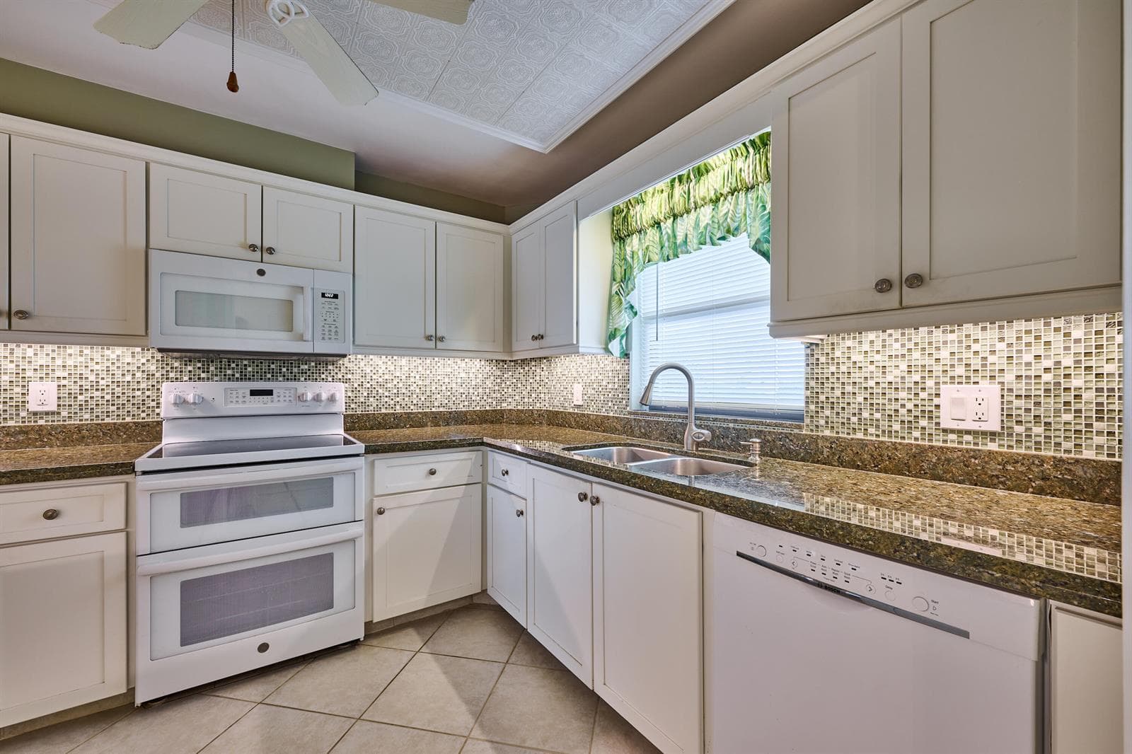 200 Intracoastal Place 402 photo 17