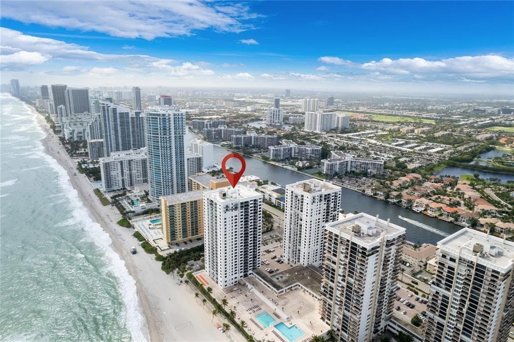 2301 S Ocean Drive 1707 photo 2