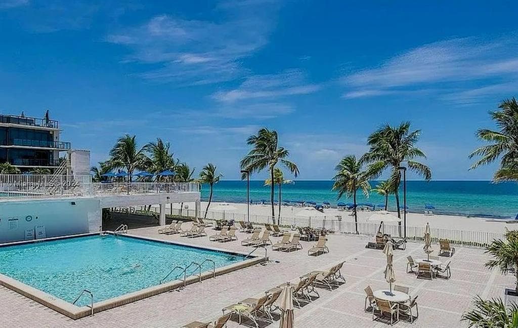 2301 S Ocean Drive 1707 photo 3